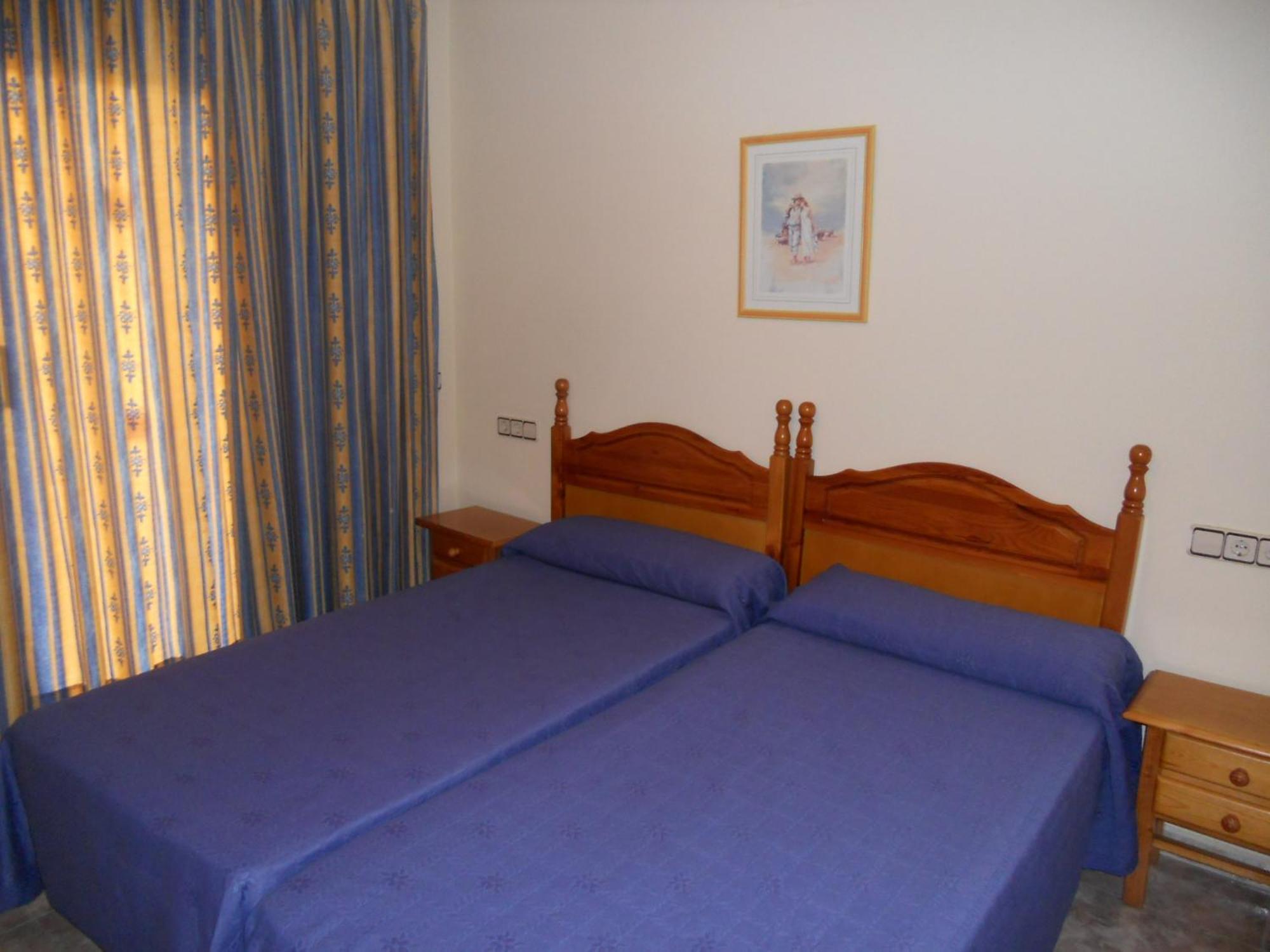 Apartamentos Imperial Salou Quarto foto